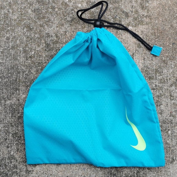Nike bag - Picture 2 of 2